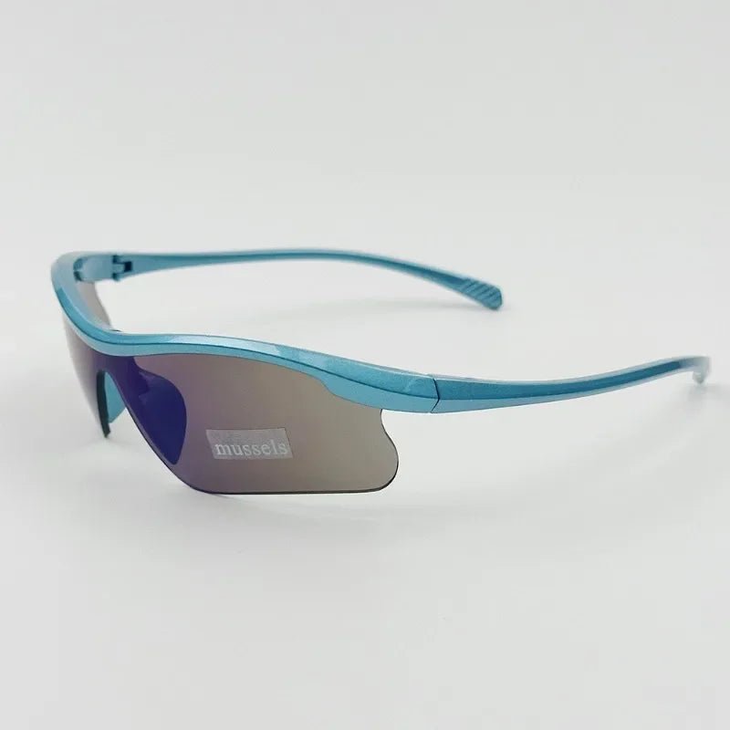 New Style Trends - Cyber Y2k Sleek Shield Sunglasses - Outfit Ideas New Style Trends - Cyber Y2k Sleek Shield Sunglasses - Outfit Ideas