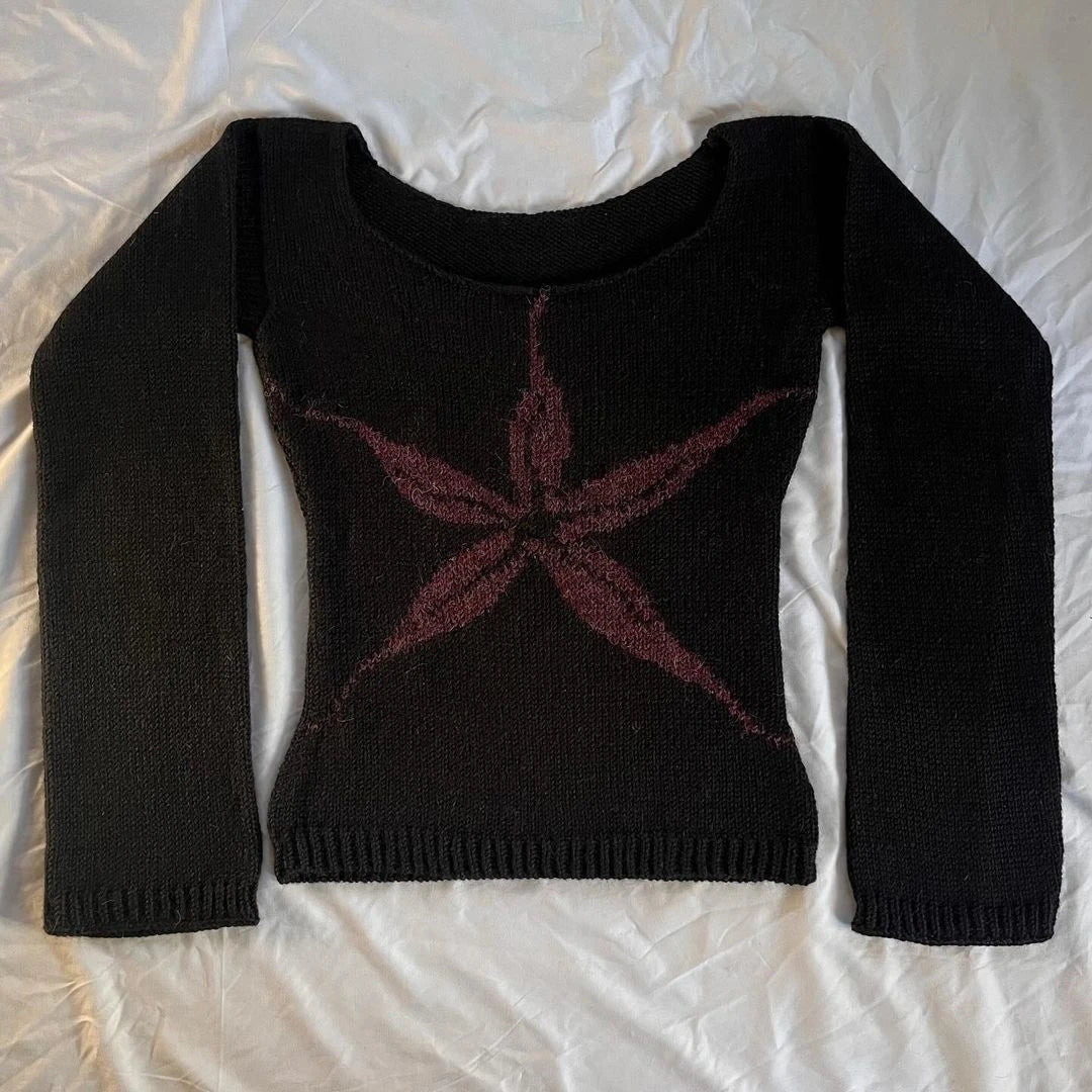 New Style Trends - Dark Retro Floral Off-Shoulder Sweater - Outfit Ideas New Style Trends - Dark Retro Floral Off-Shoulder Sweater - Outfit Ideas