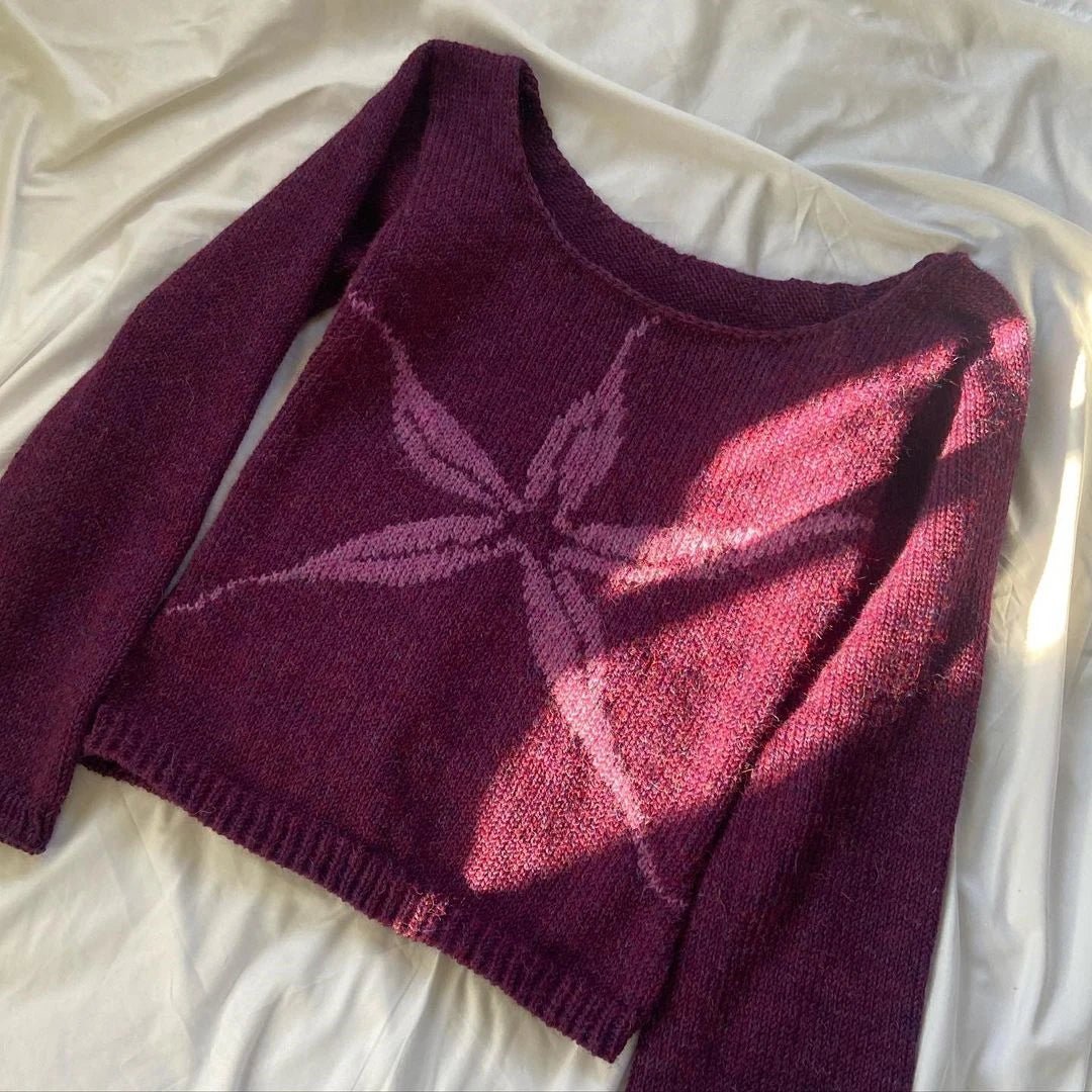 New Style Trends - Dark Retro Floral Off-Shoulder Sweater - Outfit Ideas New Style Trends - Dark Retro Floral Off-Shoulder Sweater - Outfit Ideas