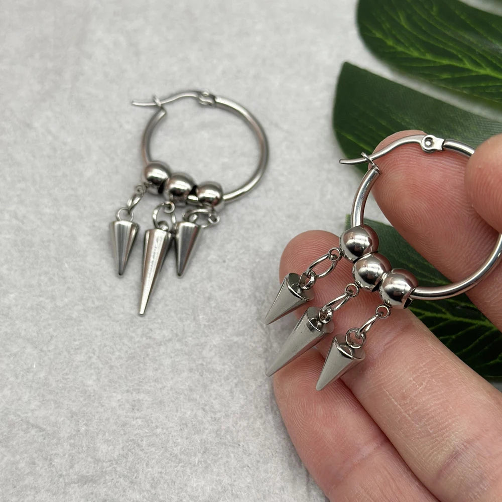 New Style Trends - Edgy Dagger Earrings - Outfit Ideas New Style Trends - Edgy Dagger Earrings - Outfit Ideas