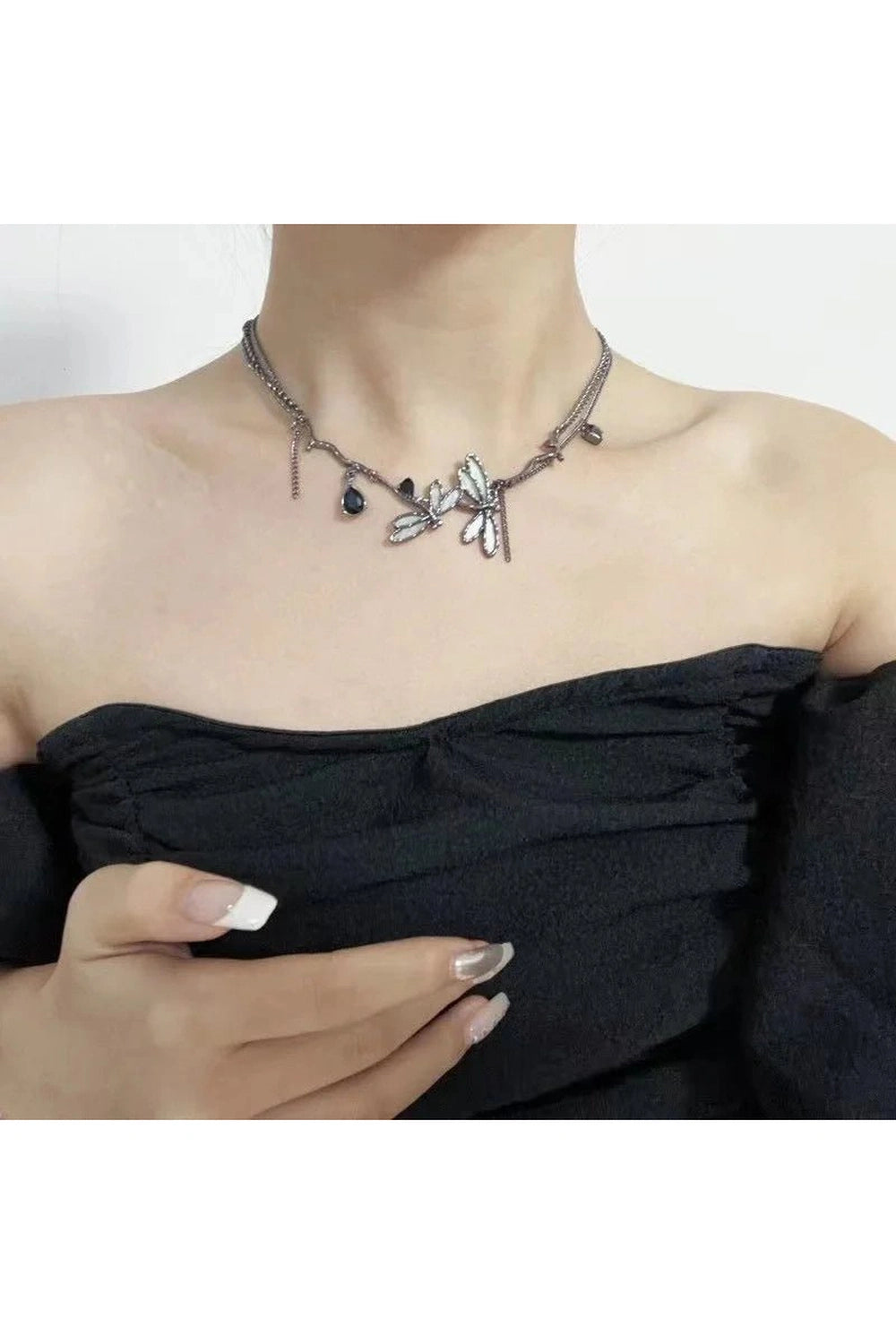 New Style Trends - Enchanted Dragonfly Edgy Choker - Outfit Ideas New Style Trends - Enchanted Dragonfly Edgy Choker - Outfit Ideas