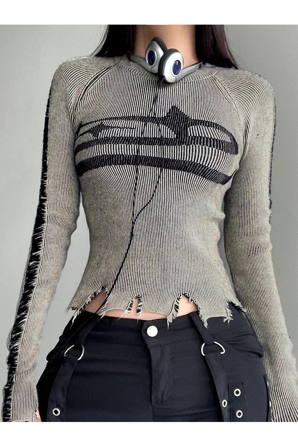 New Style Trends - Fall Ripped Patchwork Y2k Sweater - Outfit Ideas New Style Trends - Fall Ripped Patchwork Y2k Sweater - Outfit Ideas