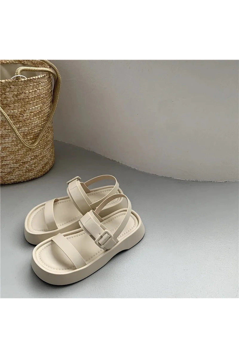 New Style Trends - Gladiator Summer Platform Sandals - Outfit Ideas New Style Trends - Gladiator Summer Platform Sandals - Outfit Ideas