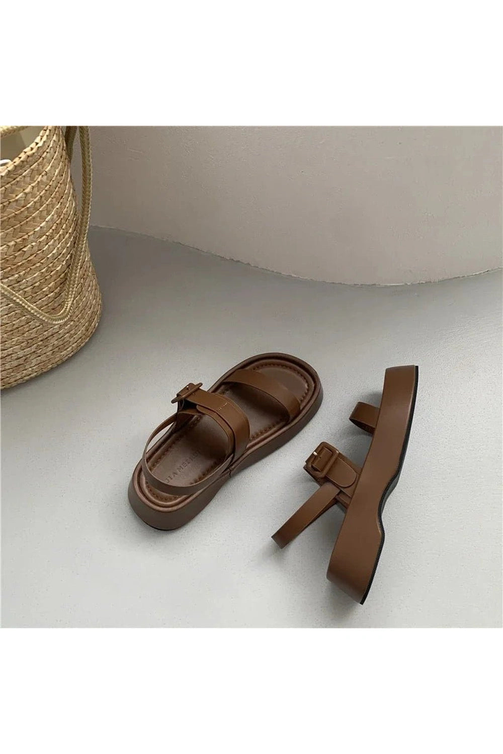 New Style Trends - Gladiator Summer Platform Sandals - Outfit Ideas New Style Trends - Gladiator Summer Platform Sandals - Outfit Ideas