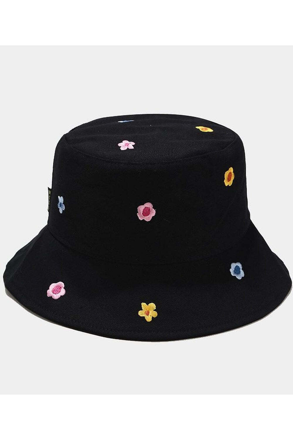 New Style Trends - Indie Aesthetic Flower Bucket Hat - Outfit Ideas New Style Trends - Indie Aesthetic Flower Bucket Hat - Outfit Ideas