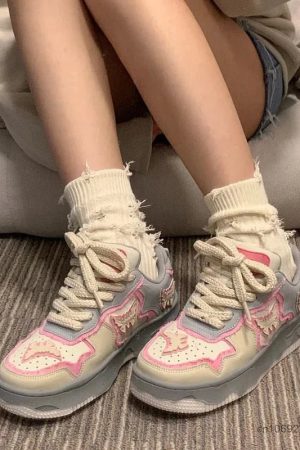 New Style Trends - Kawaii Pastel Thunder Bolt Sneakers - Outfit Ideas