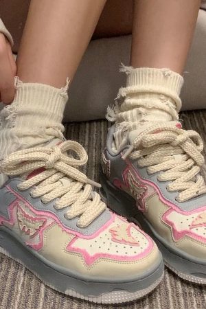 New Style Trends - Kawaii Pastel Thunder Bolt Sneakers - Outfit Ideas