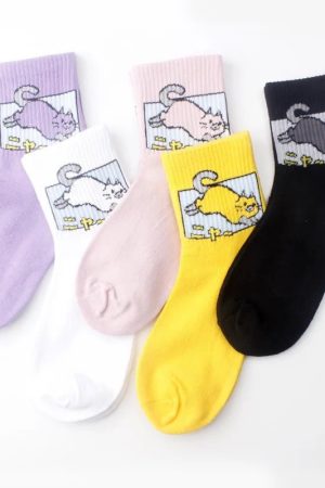 New Style Trends - Kawaii Pixel Cat Cozy Socks - Outfit Ideas