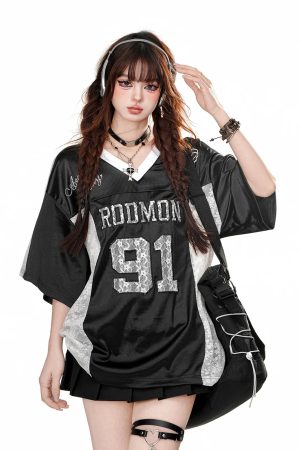 New Style Trends - Kawaii Satin Sport Top - Outfit Ideas