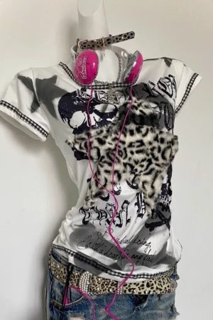 New Style Trends - Leopard Chaos Alt Graphic Top - Outfit Ideas