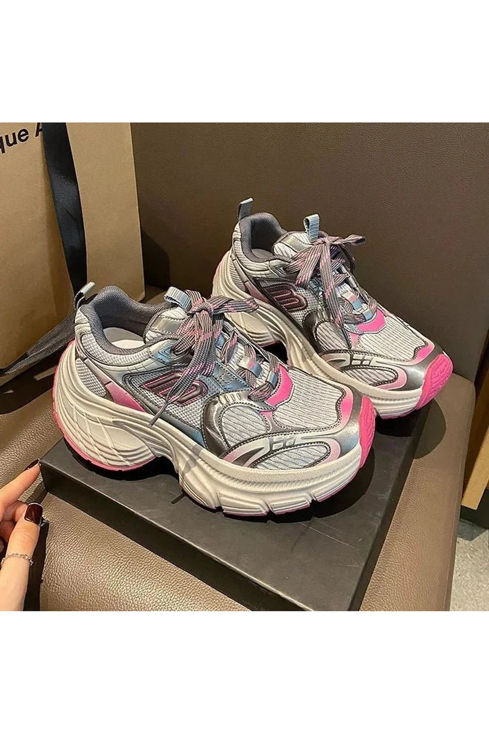 New Style Trends - Metallic Violet Edgy Chunky Sneakers - Outfit Ideas New Style Trends - Metallic Violet Edgy Chunky Sneakers - Outfit Ideas