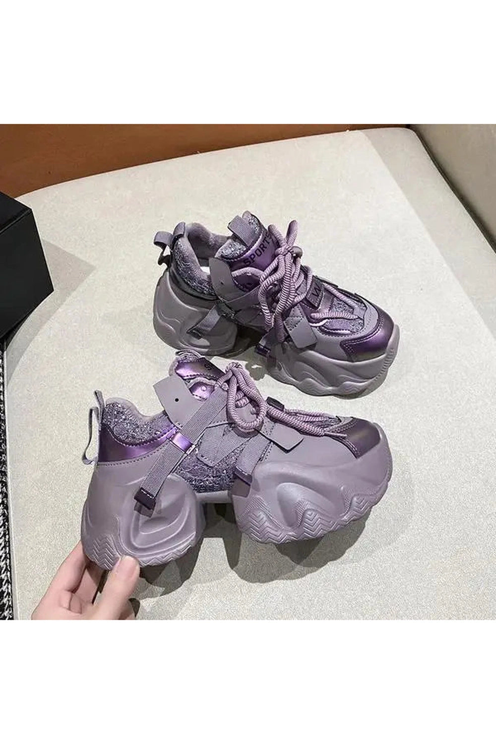 New Style Trends - Metallic Violet Edgy Chunky Sneakers - Outfit Ideas New Style Trends - Metallic Violet Edgy Chunky Sneakers - Outfit Ideas