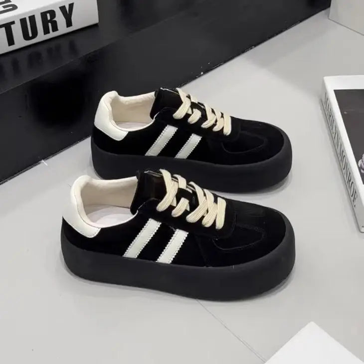 New Style Trends - Mono Rush Aesthetic Retro Sneakers - Outfit Ideas New Style Trends - Mono Rush Aesthetic Retro Sneakers - Outfit Ideas