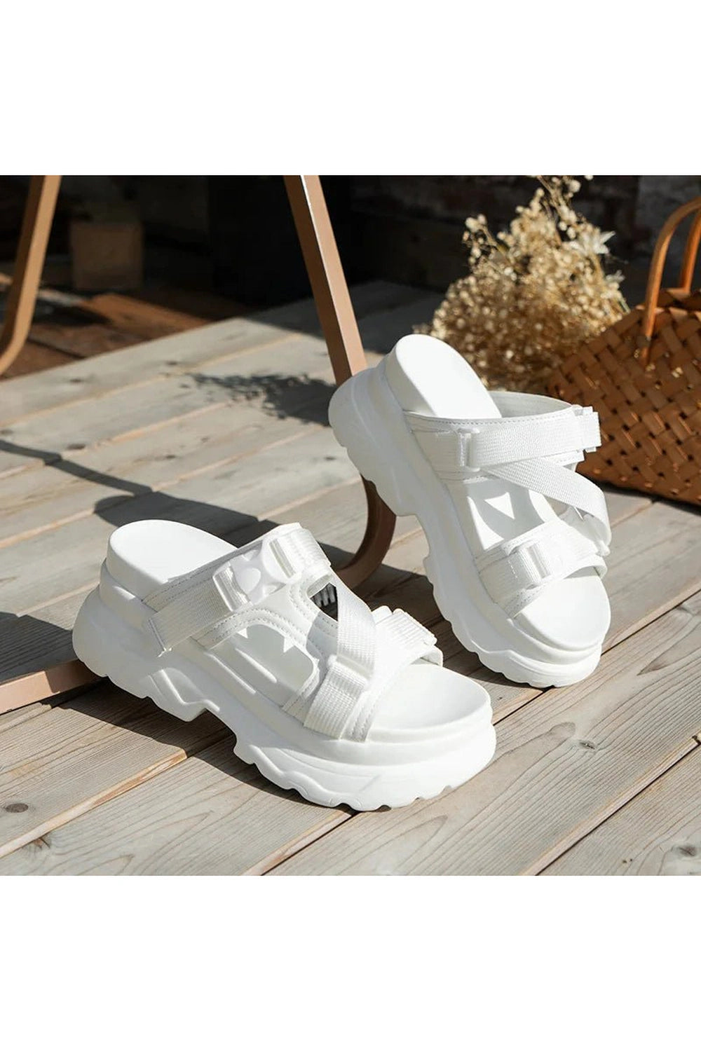 New Style Trends - Platform Flip Sandals - Outfit Ideas