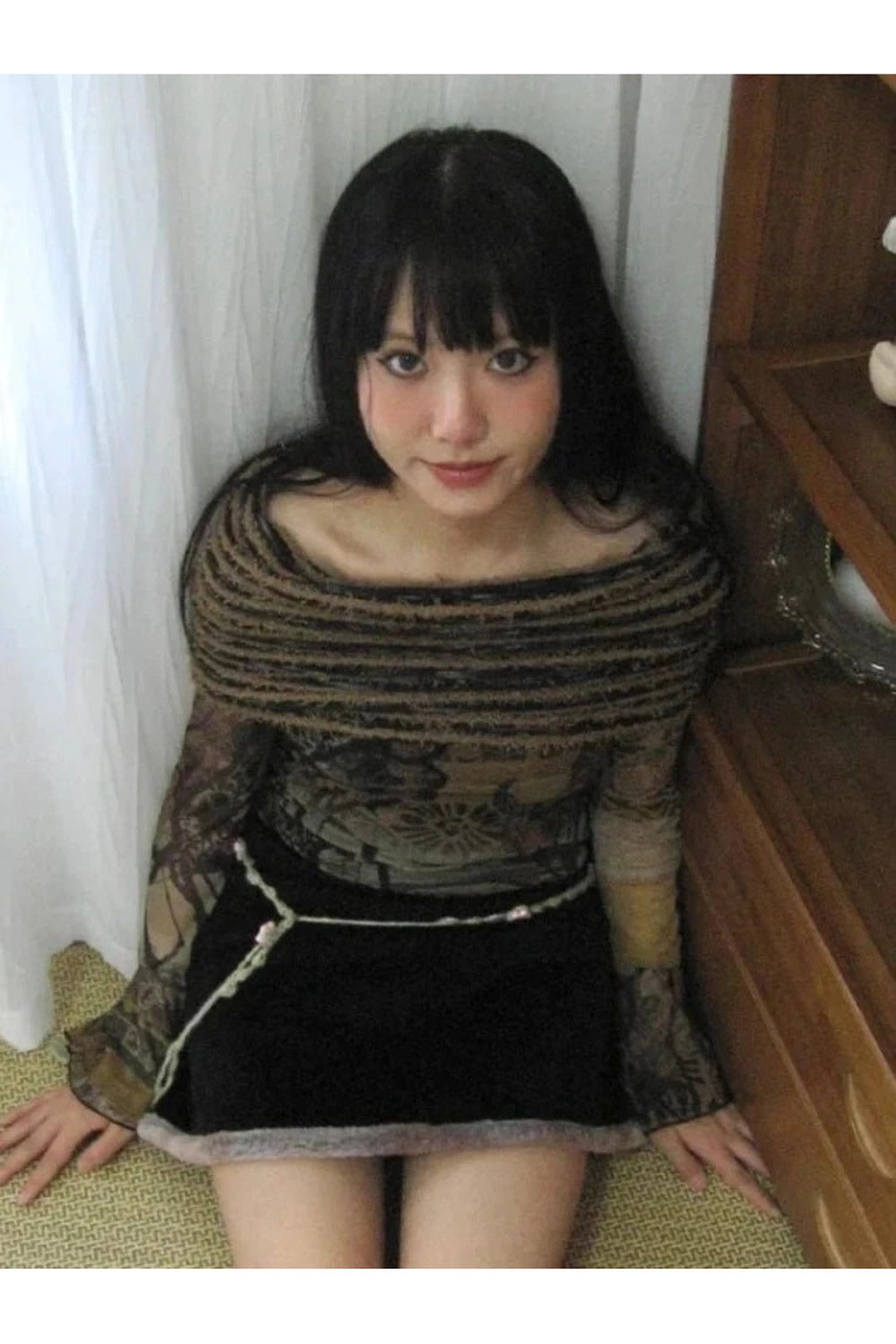 New Style Trends - Retro Alt Off-Shoulder Top - Outfit Ideas New Style Trends - Retro Alt Off-Shoulder Top - Outfit Ideas