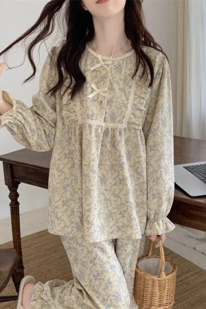 New Style Trends - Retro Bloom Lace Pajama Set - Outfit Ideas