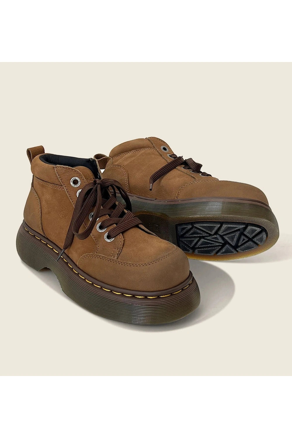 New Style Trends - Retro Chunky Brown Leather Lace-Up Boots - Outfit Ideas New Style Trends - Retro Chunky Brown Leather Lace-Up Boots - Outfit Ideas