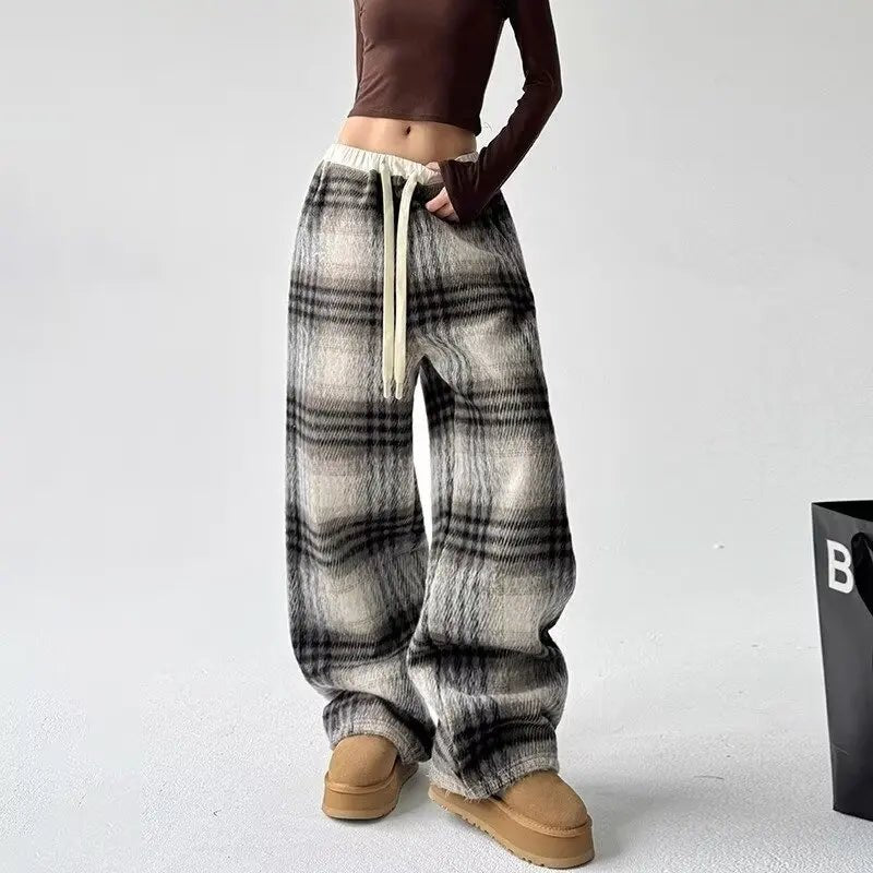 New Style Trends - Retro Cozy Plaid Wide-Leg Sweatpants - Outfit Ideas New Style Trends - Retro Cozy Plaid Wide-Leg Sweatpants - Outfit Ideas