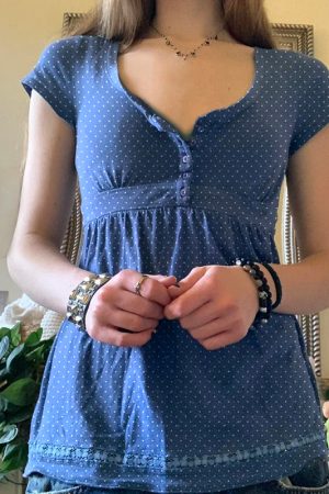 New Style Trends - Retro Dotty Empire Cut Top - Outfit Ideas