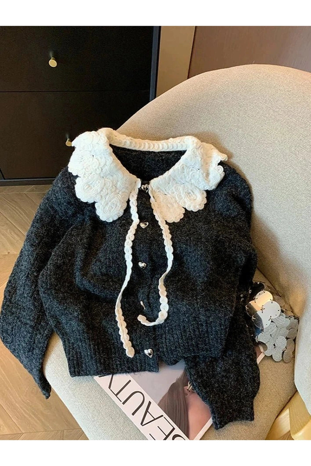 New Style Trends - Retro Lace Collar Button-Up Cardigan - Outfit Ideas