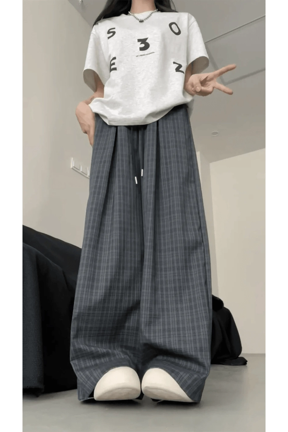 New Style Trends - Retro Oversized Plaid Slouchy Pants - Outfit Ideas