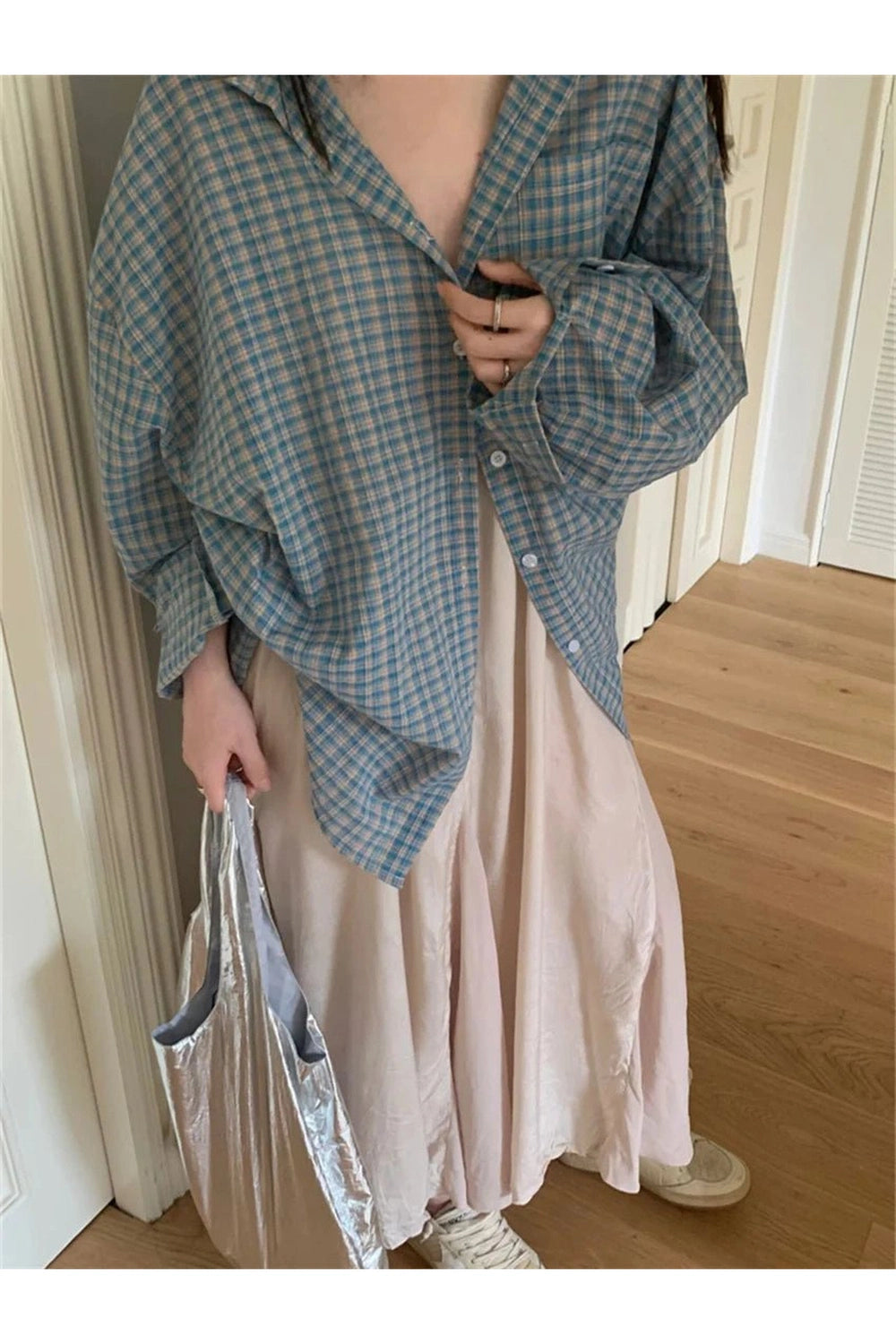 New Style Trends - Retro Plaid Oversized Shirt - Outfit Ideas