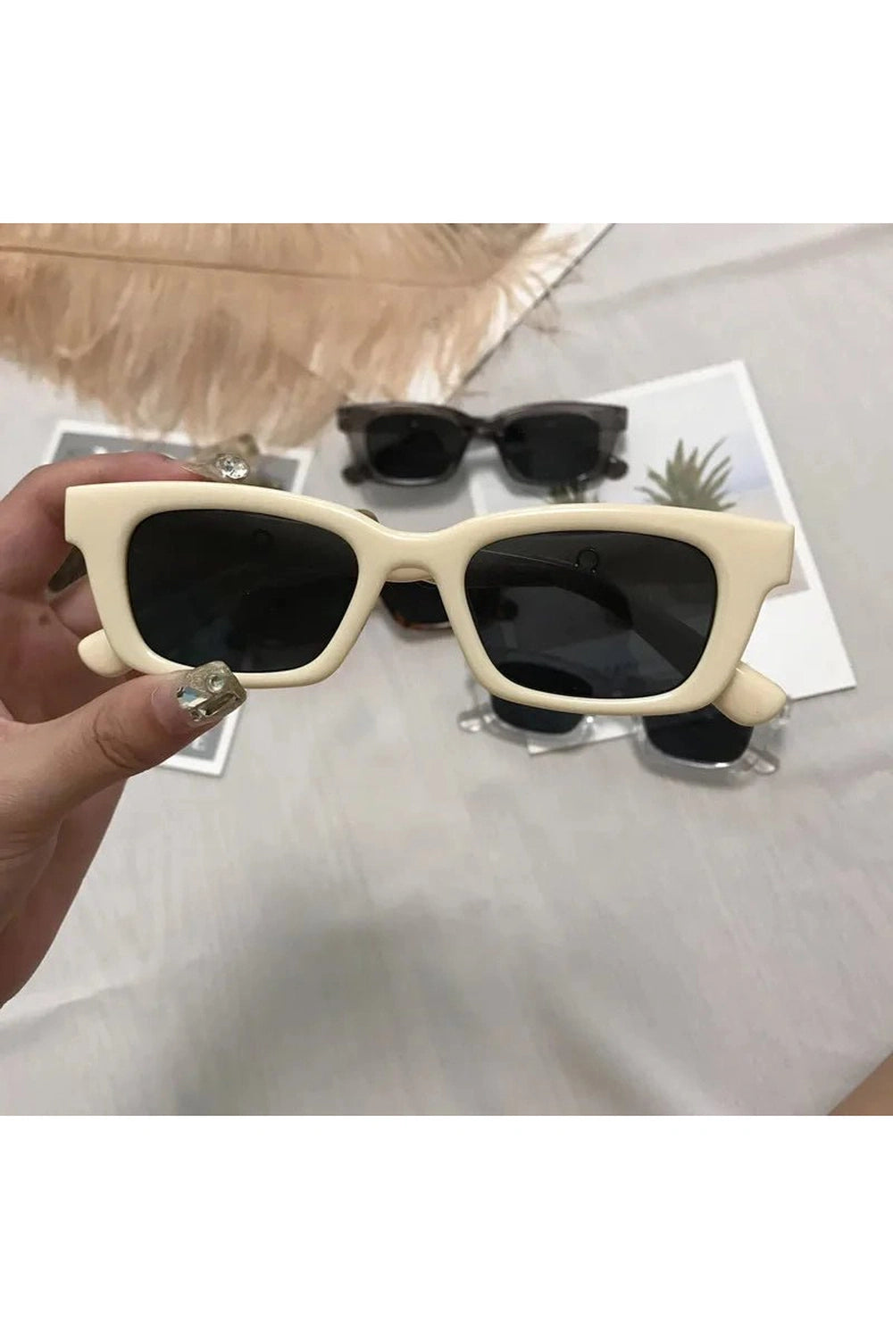 New Style Trends - Retro Rectangle Sunglasses - Outfit Ideas New Style Trends - Retro Rectangle Sunglasses - Outfit Ideas