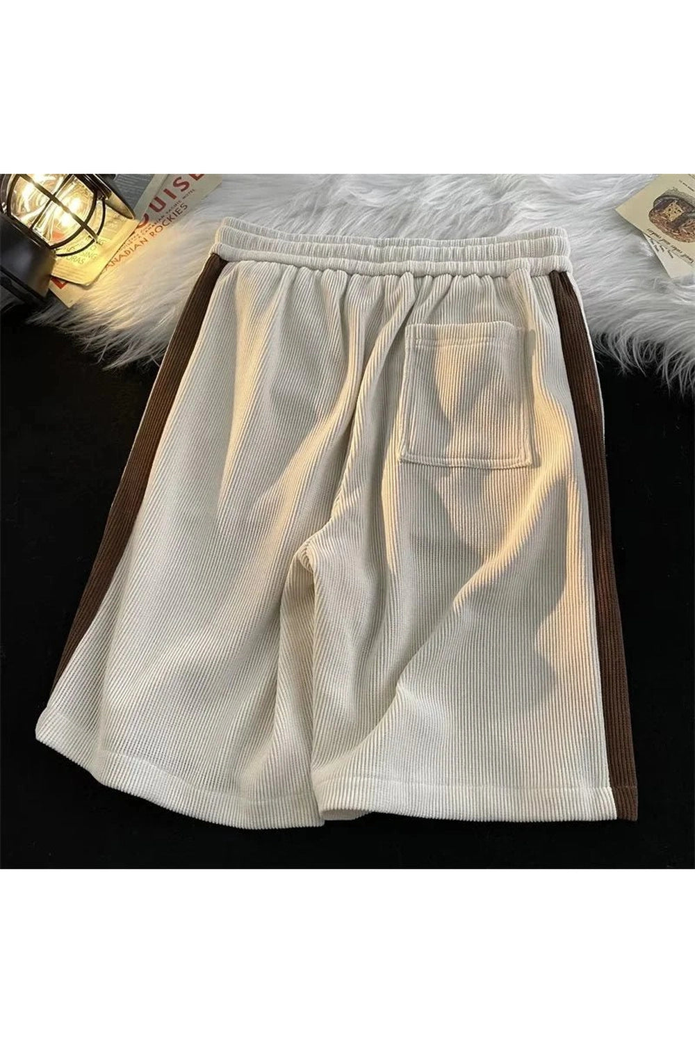 New Style Trends - Retro Y2K Casual Shorts - Outfit Ideas New Style Trends - Retro Y2K Casual Shorts - Outfit Ideas