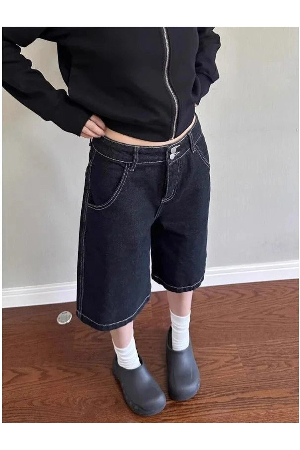 New Style Trends - Retro Y2k Wide Leg Shorts - Outfit Ideas