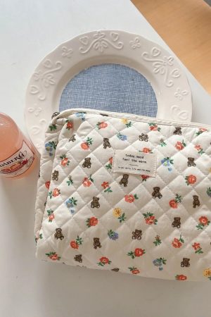 New Style Trends - Soft Checkered Coquette Makeup Bag - Outfit Ideas