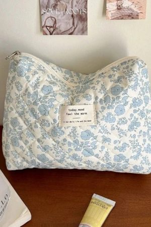 New Style Trends - Soft Checkered Coquette Makeup Bag - Outfit Ideas