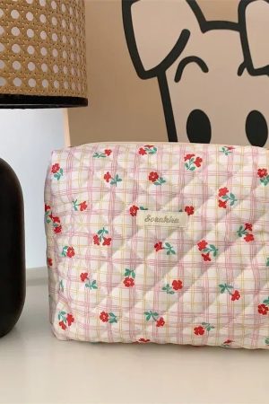 New Style Trends - Soft Checkered Coquette Makeup Bag - Outfit Ideas