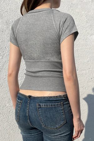 New Style Trends - Steel Curve Buckle Top - Outfit Ideas