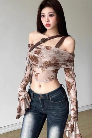 New Style Trends - Strap Coquette Top - Outfit Ideas