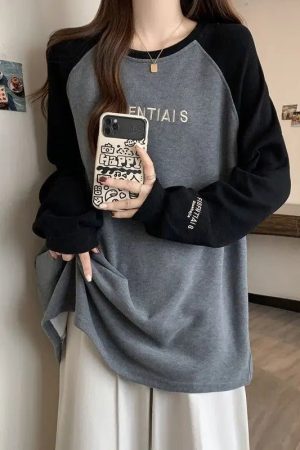 New Style Trends - Two-Tone Raglan Retro Oversized Sweatshirt - Outfit Ideas