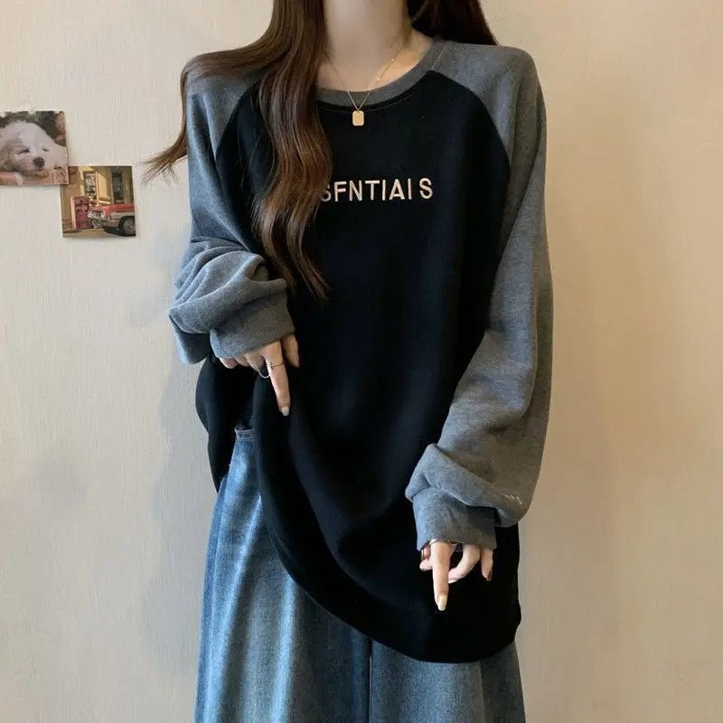 New Style Trends - Two-Tone Raglan Retro Oversized Sweatshirt - Outfit Ideas