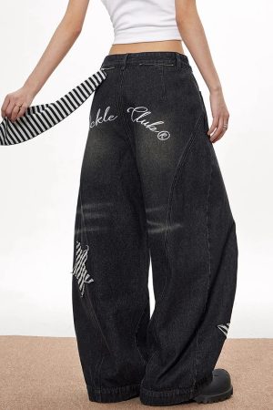 New Style Trends - Wide Y2k Star Jeans - Outfit Ideas