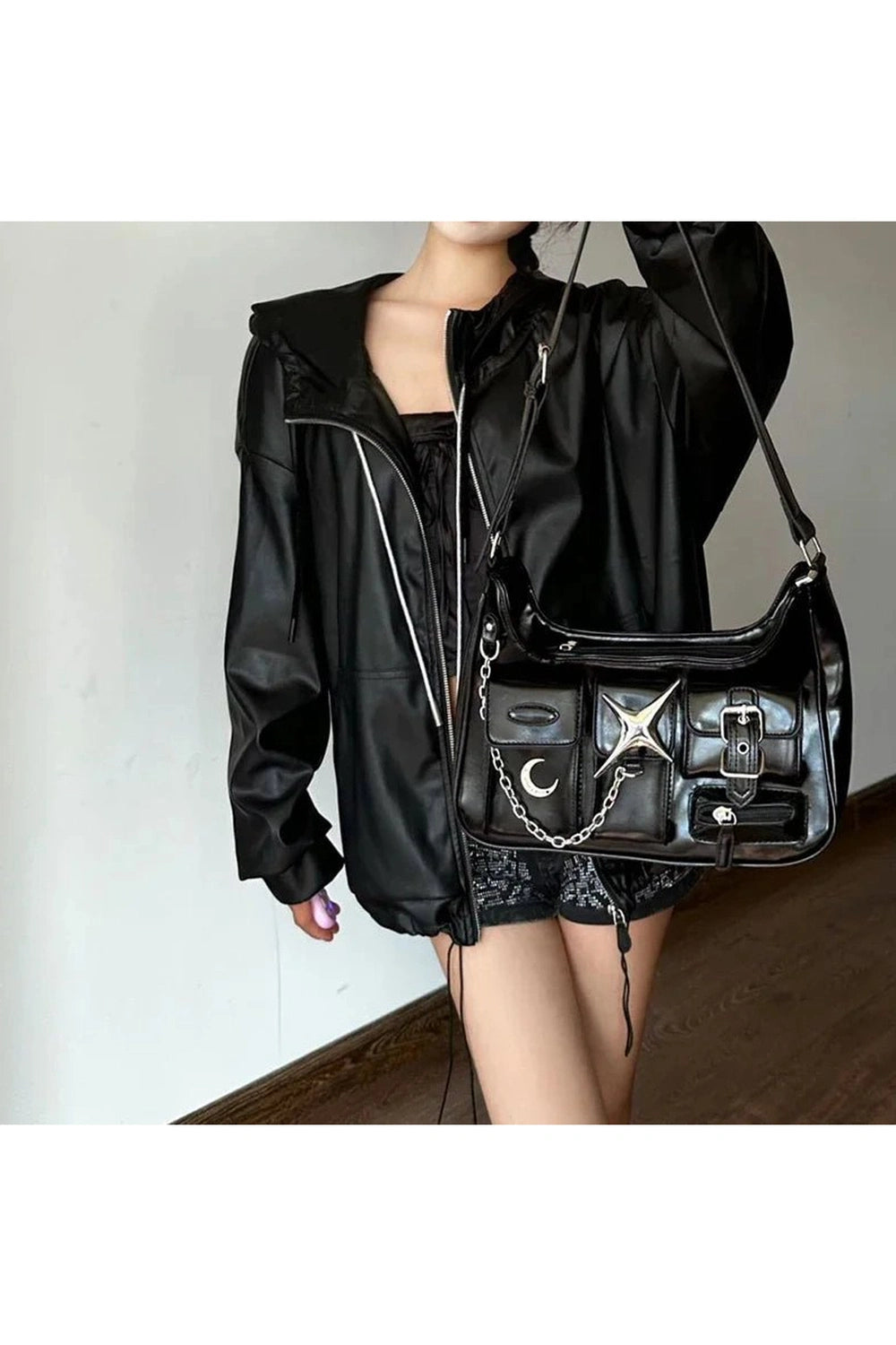 New Style Trends - Y2k Black Chain Handbag - Outfit Ideas