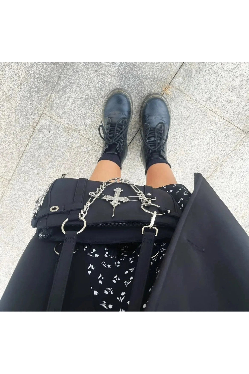 New Style Trends - Y2k Cross Chain Shoulder Bag - Outfit Ideas New Style Trends - Y2k Cross Chain Shoulder Bag - Outfit Ideas