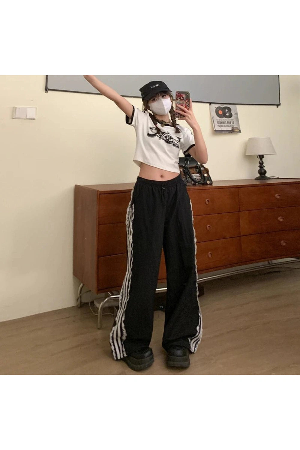 New Style Trends - Y2k Lace-Trim Striped Wide-Leg Pants - Outfit Ideas New Style Trends - Y2k Lace-Trim Striped Wide-Leg Pants - Outfit Ideas