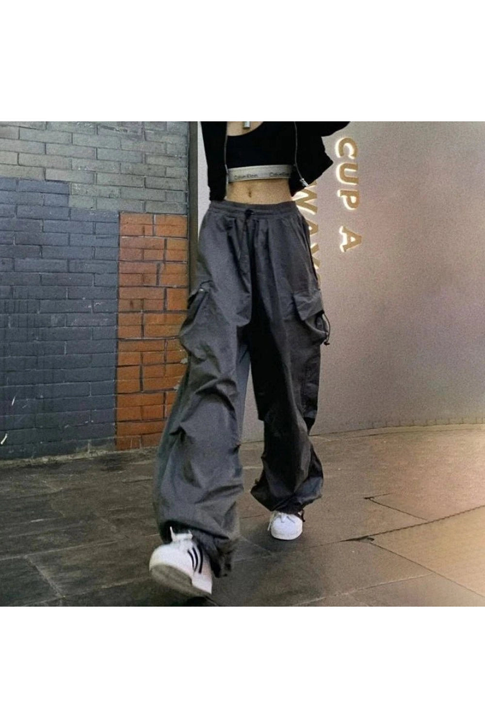New Style Trends - Y2k Oversized Cargo Joggers - Outfit Ideas