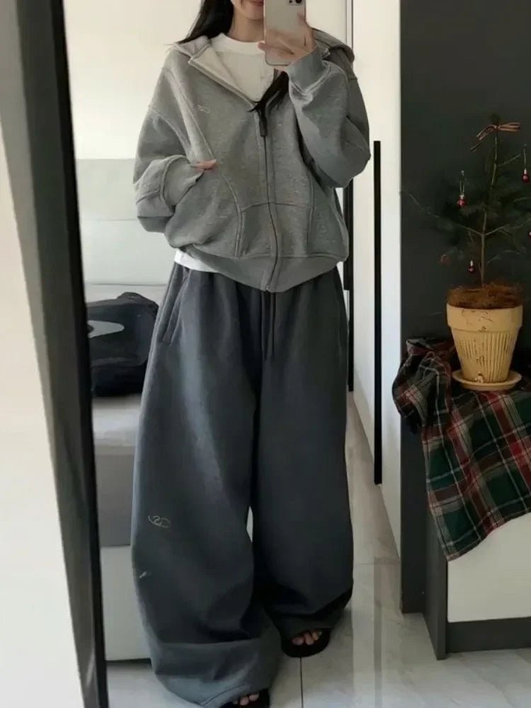 New Style Trends - Y2k Oversized Streetwear Sweatpants - Outfit Ideas New Style Trends - Y2k Oversized Streetwear Sweatpants - Outfit Ideas