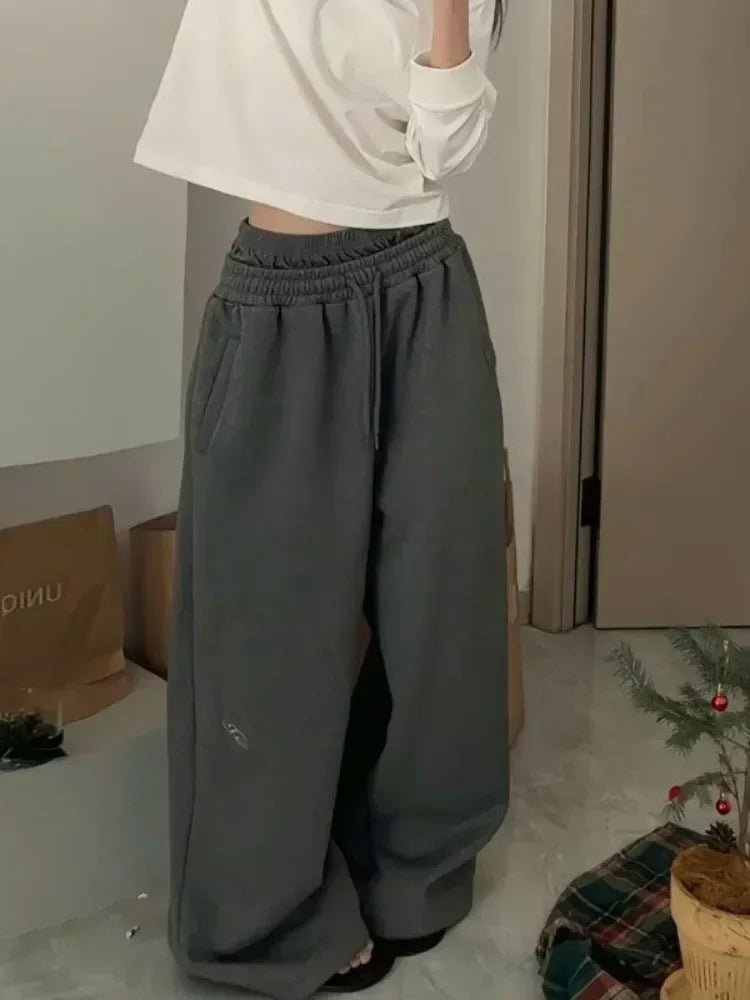 New Style Trends - Y2k Oversized Streetwear Sweatpants - Outfit Ideas New Style Trends - Y2k Oversized Streetwear Sweatpants - Outfit Ideas