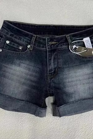 New Style Trends - Y2k Shadow Fade Roll-Up Shorts - Outfit Ideas