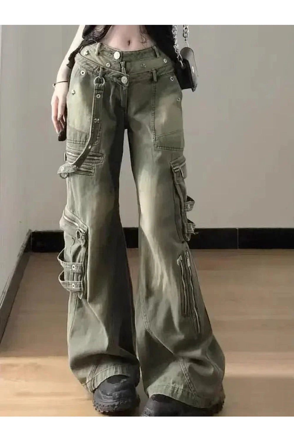 New Style Trends - Y2k Strapped Cargo Pants - Outfit Ideas