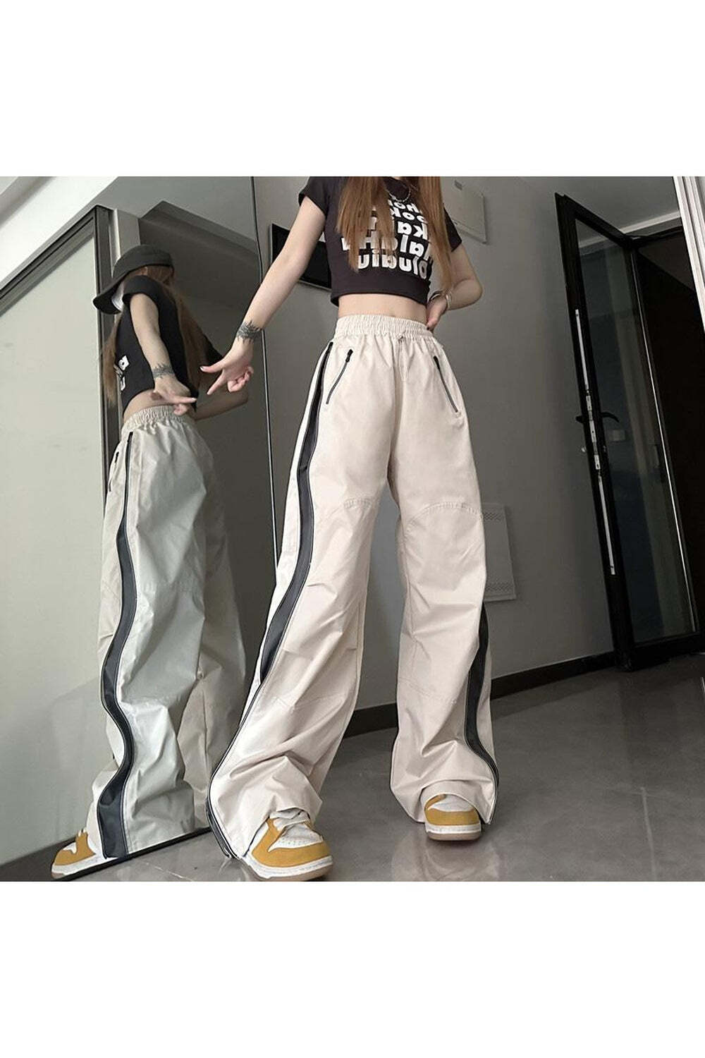 New Style Trends - Y2k Techwear Streetwear Sweatpants - Outfit Ideas