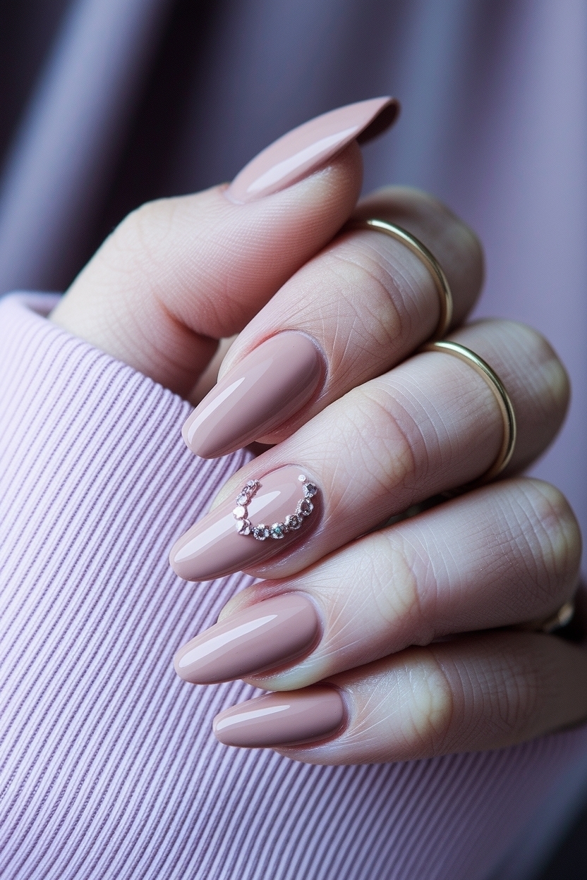 Nude Color Nails with Design: Chic and Elegant Options outfit idea