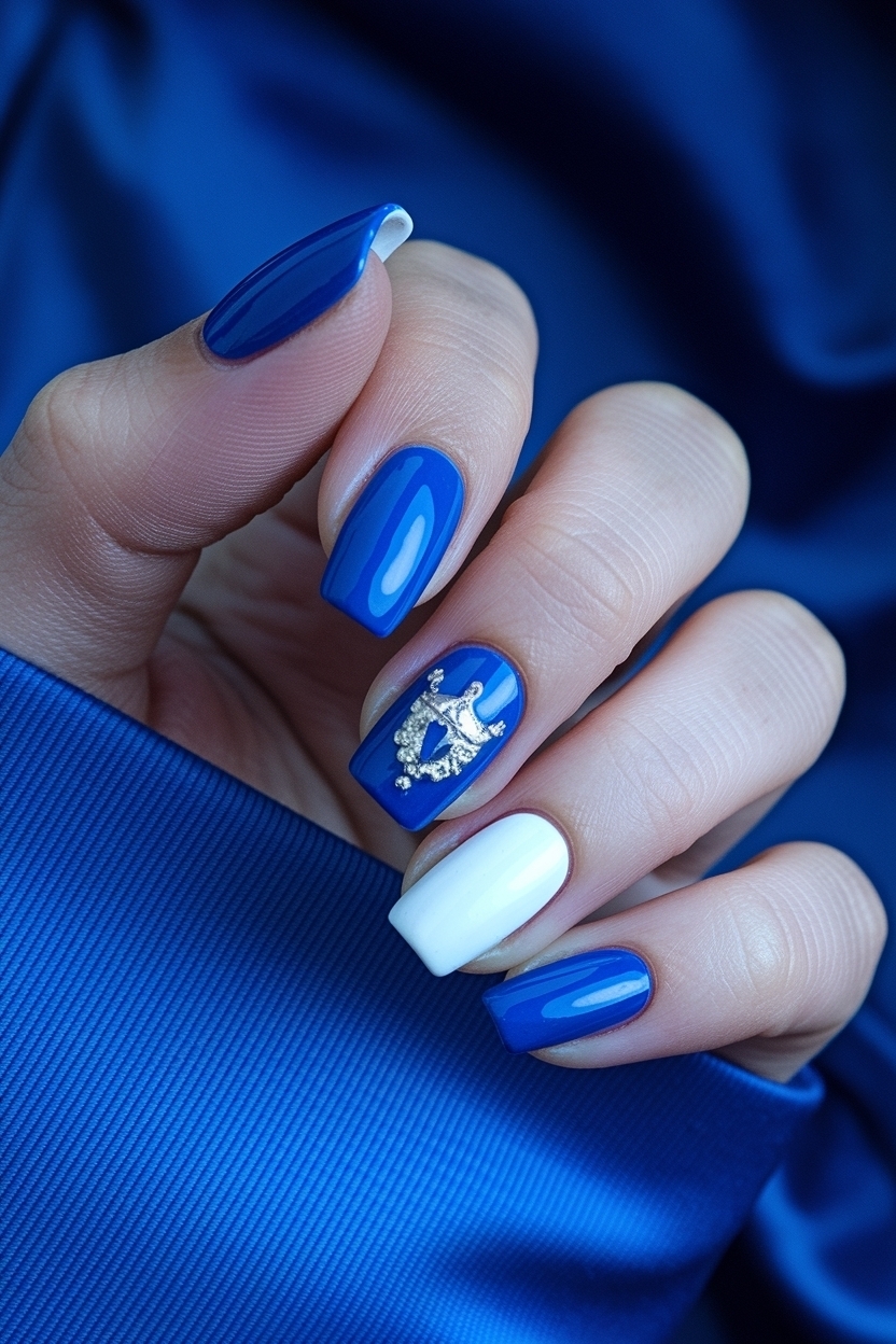Royal Blue and White Nails to Make a Statement outfit idea