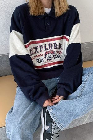 Style Core Aesthetics, New Style Trends - 90's Explorer Sweatshirt