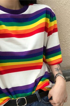 Style Core Aesthetics, New Style Trends - 90s Kids Rainbow Tee